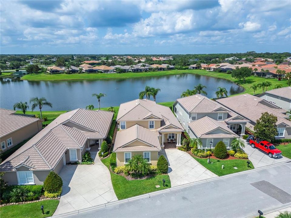 For Sale: $629,000 (4 beds, 2 baths, 2633 Square Feet)