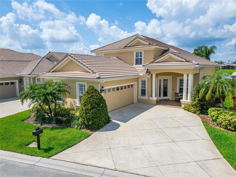 For Sale: $629,000 (4 beds, 2 baths, 2633 Square Feet)