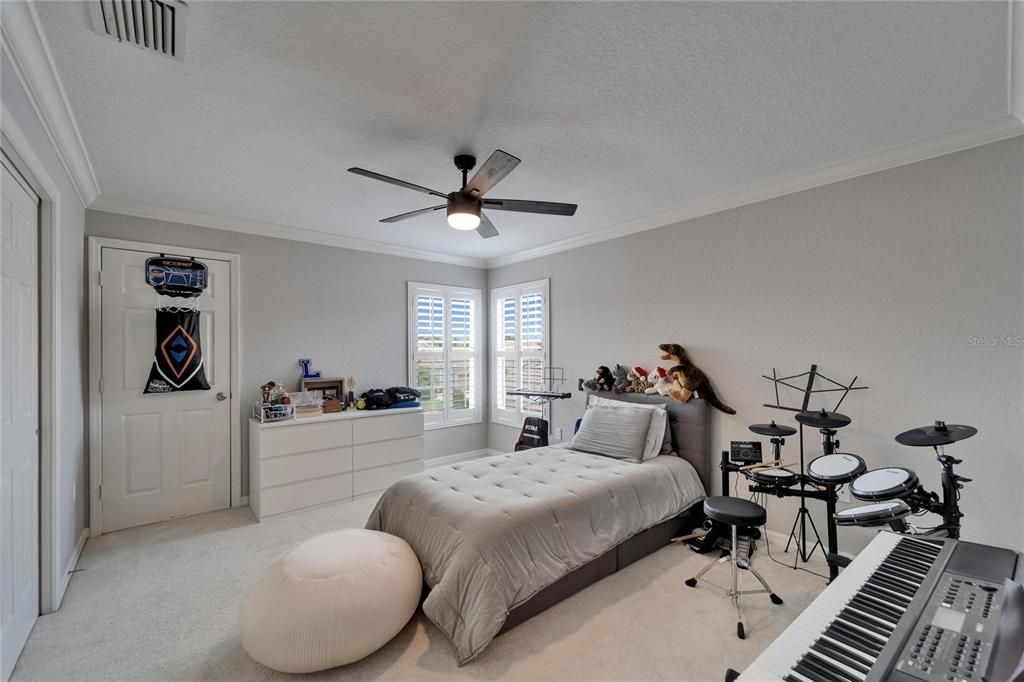 For Sale: $629,000 (4 beds, 2 baths, 2633 Square Feet)