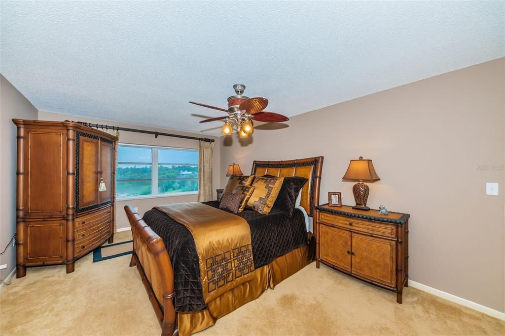 На продажу: $450,000 (2 спален, 2 ванн, 1565 Квадратных фут)