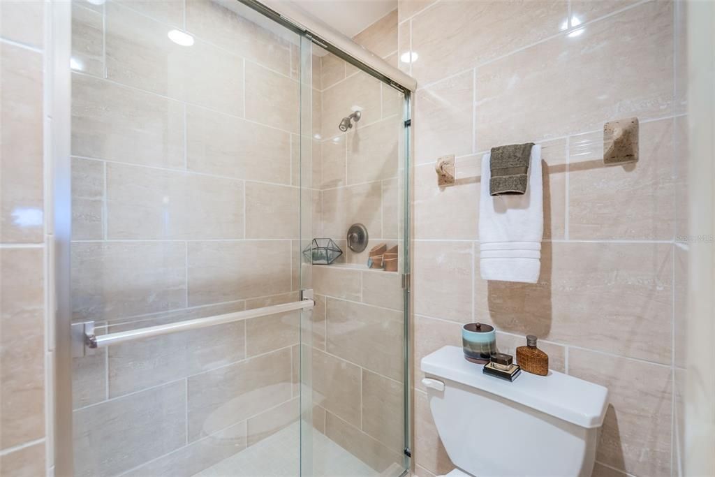 На продажу: $450,000 (2 спален, 2 ванн, 1565 Квадратных фут)