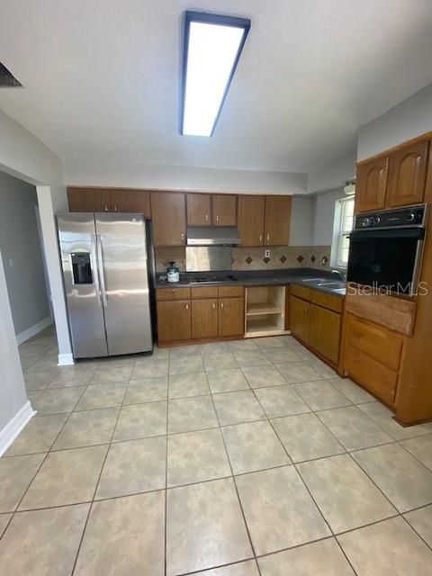 En Venta: $868,000 (3 camas, 2 baños, 1305 Pies cuadrados)