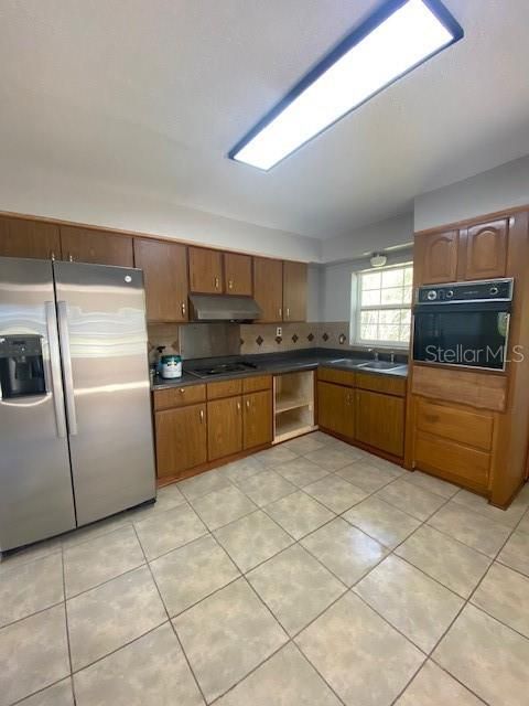 En Venta: $868,000 (3 camas, 2 baños, 1305 Pies cuadrados)