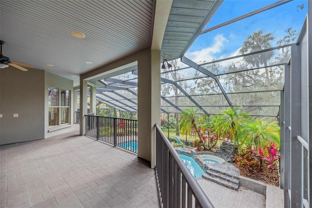 待售: $1,990,000 (6 贝兹, 6 浴室, 8173 平方英尺)