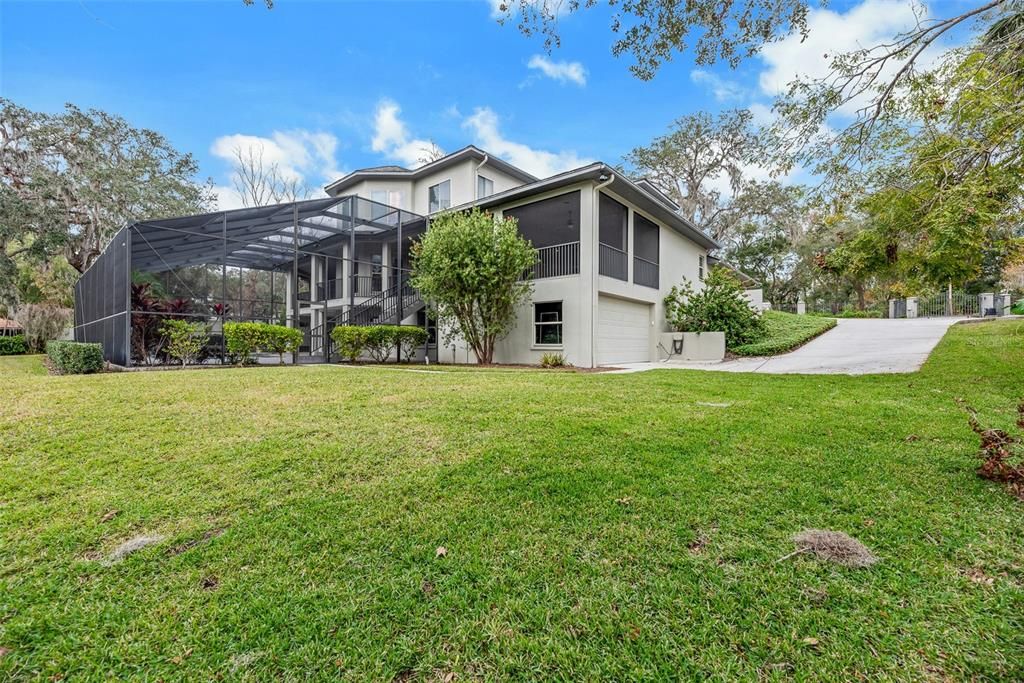 待售: $1,990,000 (6 贝兹, 6 浴室, 8173 平方英尺)