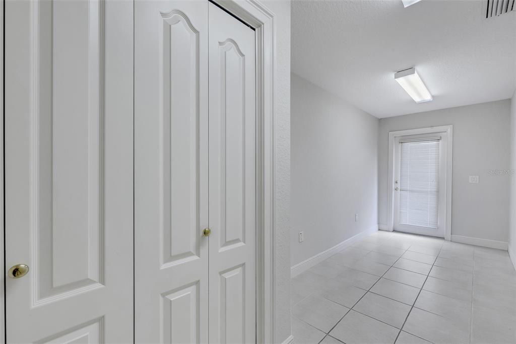 待售: $1,990,000 (6 贝兹, 6 浴室, 8173 平方英尺)