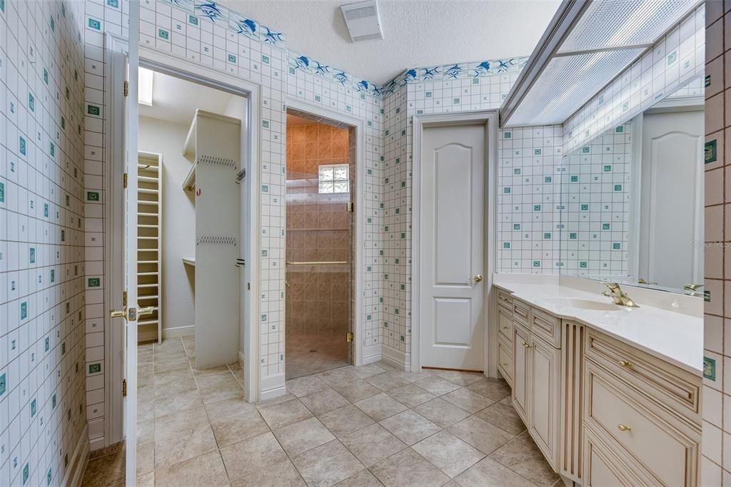 待售: $1,990,000 (6 贝兹, 6 浴室, 8173 平方英尺)