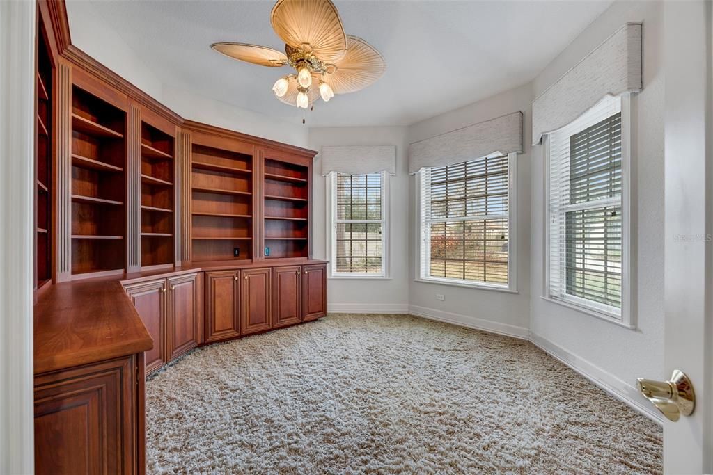 待售: $1,990,000 (6 贝兹, 6 浴室, 8173 平方英尺)