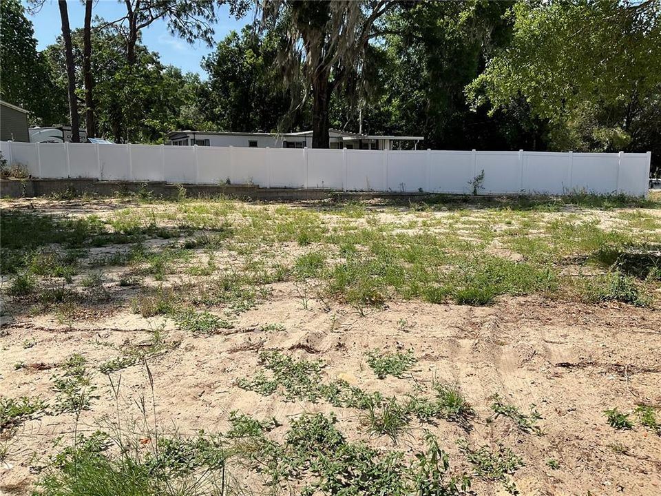 На продажу: $35,000 (0.17 acres)