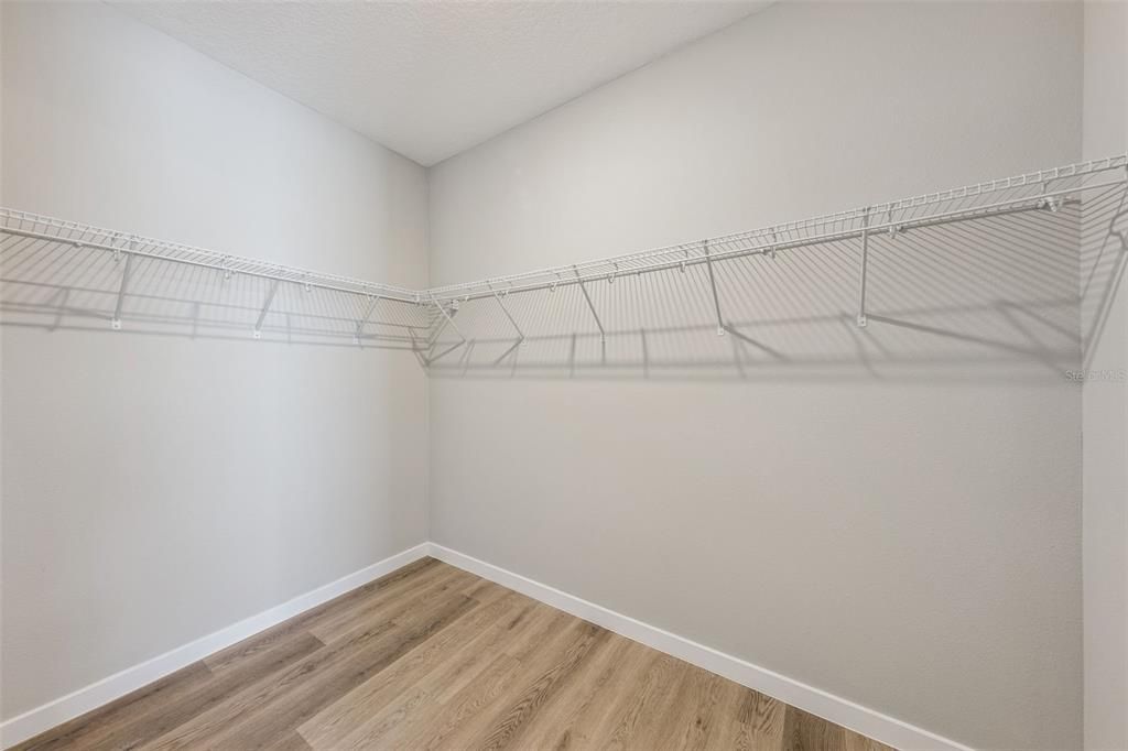 В аренду: $4,095 (3 спален, 3 ванн, 1807 Квадратных фут)