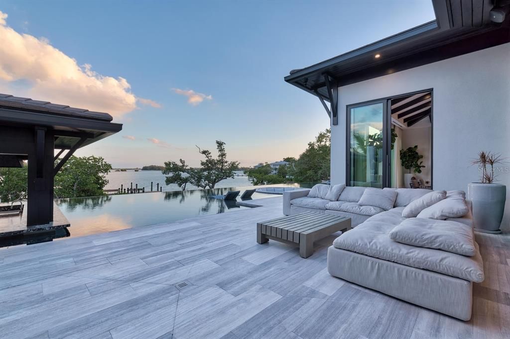 For Sale: $18,500,000 (4 beds, 4 baths, 8138 Square Feet)