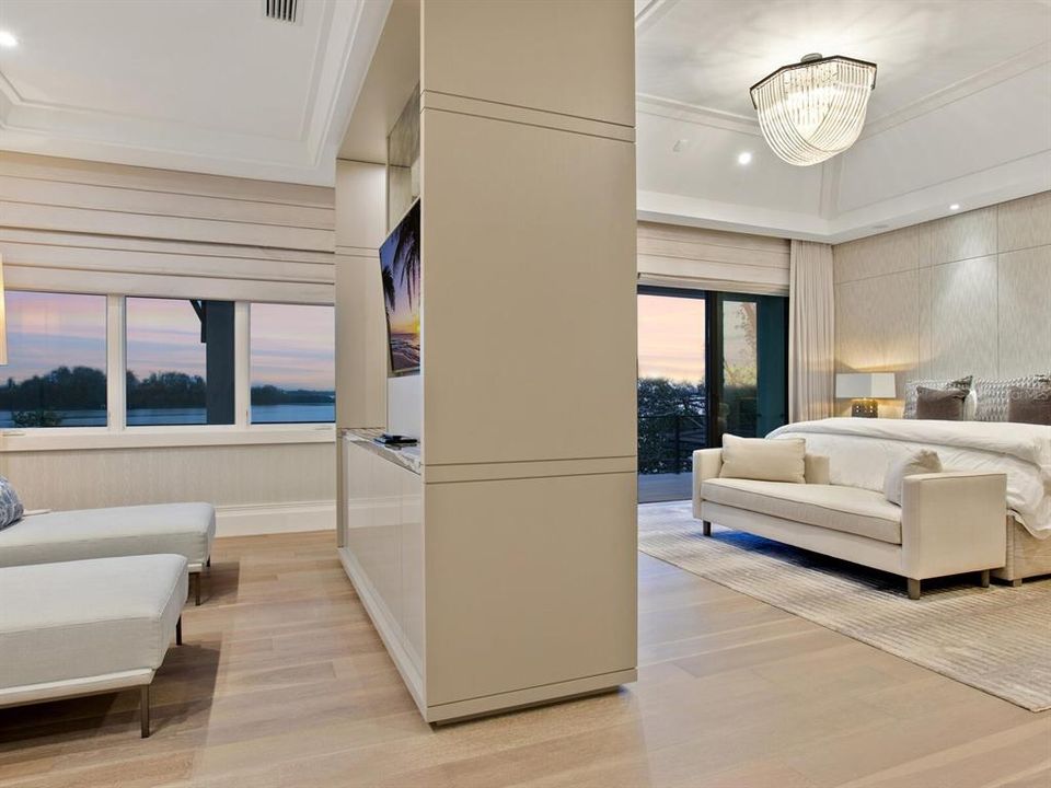 For Sale: $18,500,000 (4 beds, 4 baths, 8138 Square Feet)