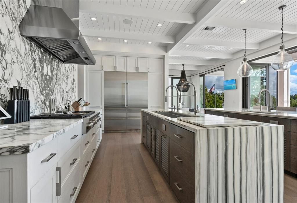 For Sale: $18,500,000 (4 beds, 4 baths, 8138 Square Feet)