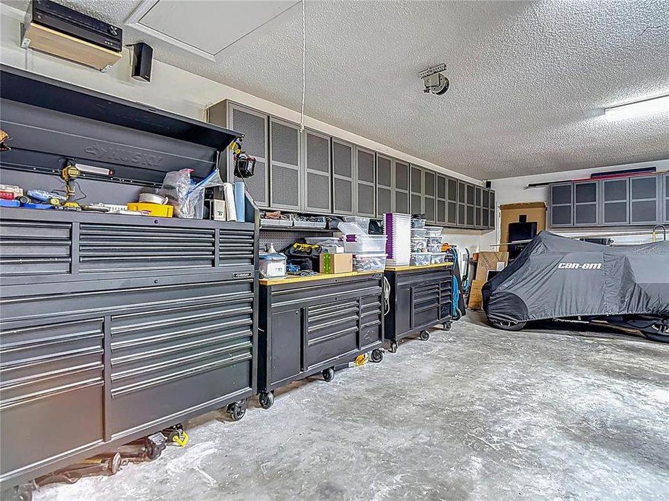 Active With Contract: $695,000 (3 beds, 2 baths, 2217 Square Feet)