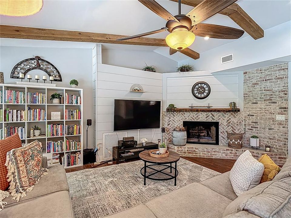 Active With Contract: $695,000 (3 beds, 2 baths, 2217 Square Feet)