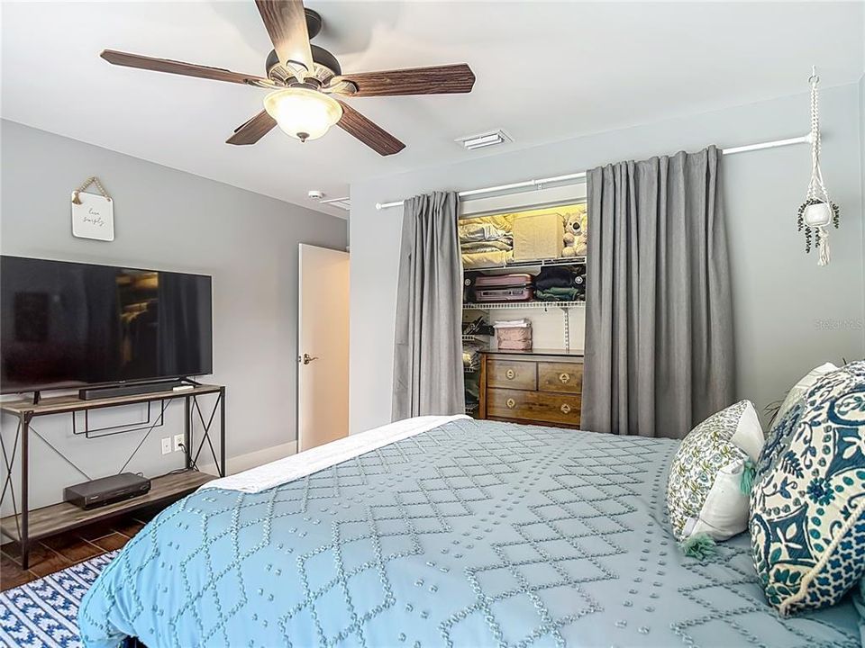 Active With Contract: $695,000 (3 beds, 2 baths, 2217 Square Feet)