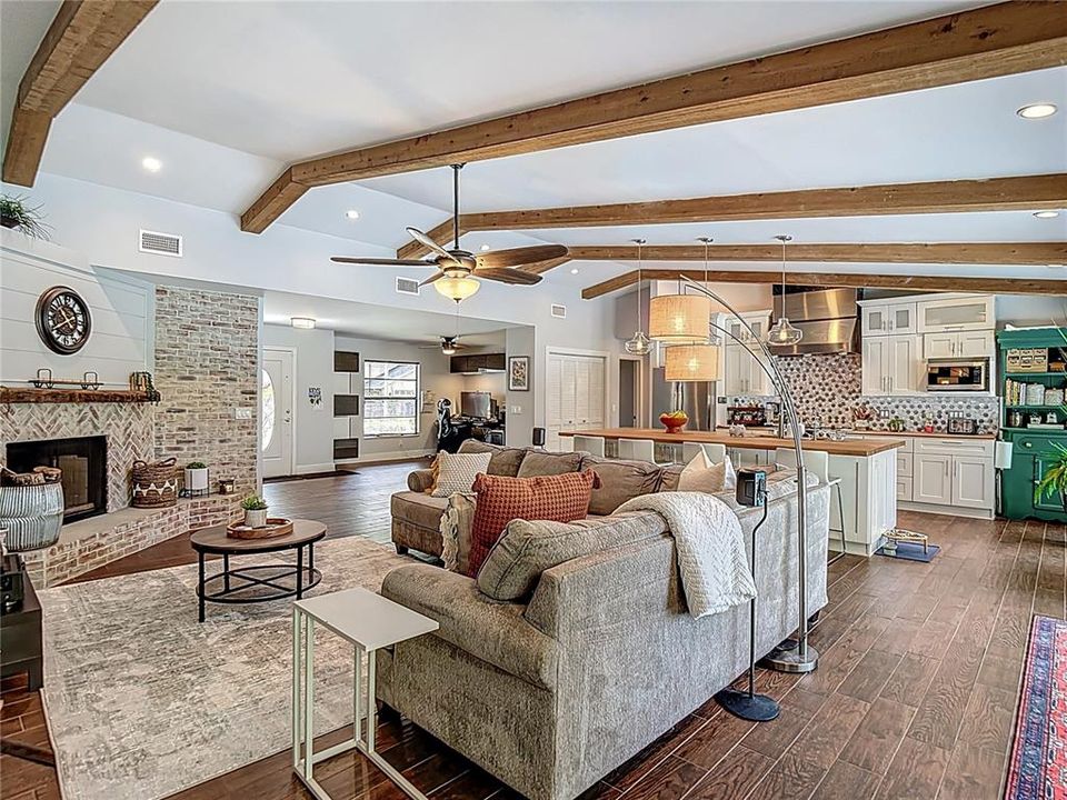 Active With Contract: $695,000 (3 beds, 2 baths, 2217 Square Feet)