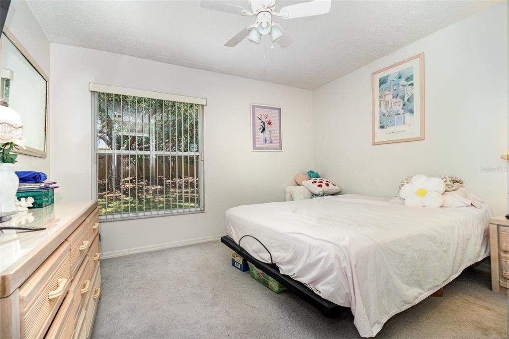 На продажу: $380,000 (3 спален, 2 ванн, 1702 Квадратных фут)