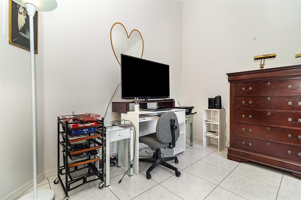 На продажу: $380,000 (3 спален, 2 ванн, 1702 Квадратных фут)