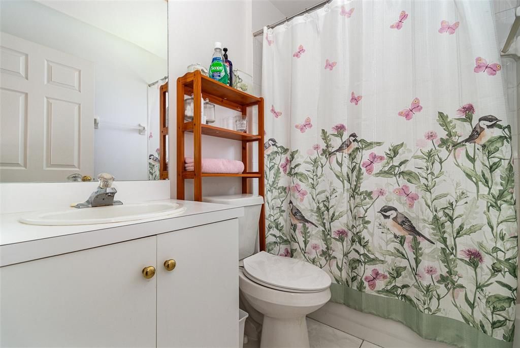 На продажу: $380,000 (3 спален, 2 ванн, 1702 Квадратных фут)