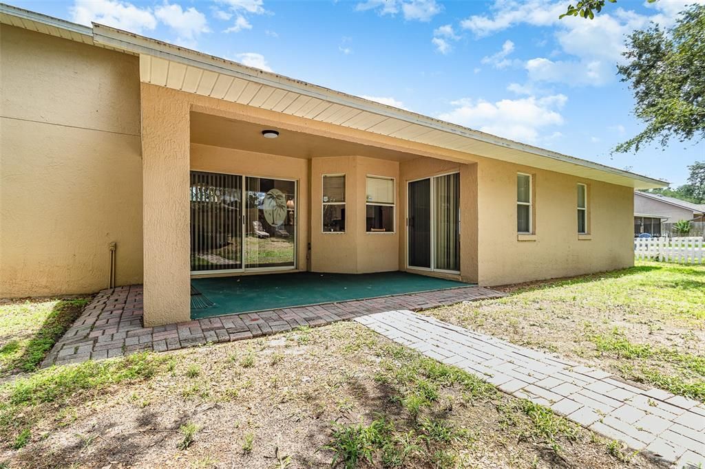 На продажу: $380,000 (3 спален, 2 ванн, 1702 Квадратных фут)