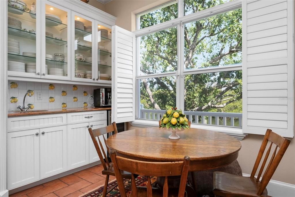 For Sale: $2,999,000 (3 beds, 3 baths, 2796 Square Feet)