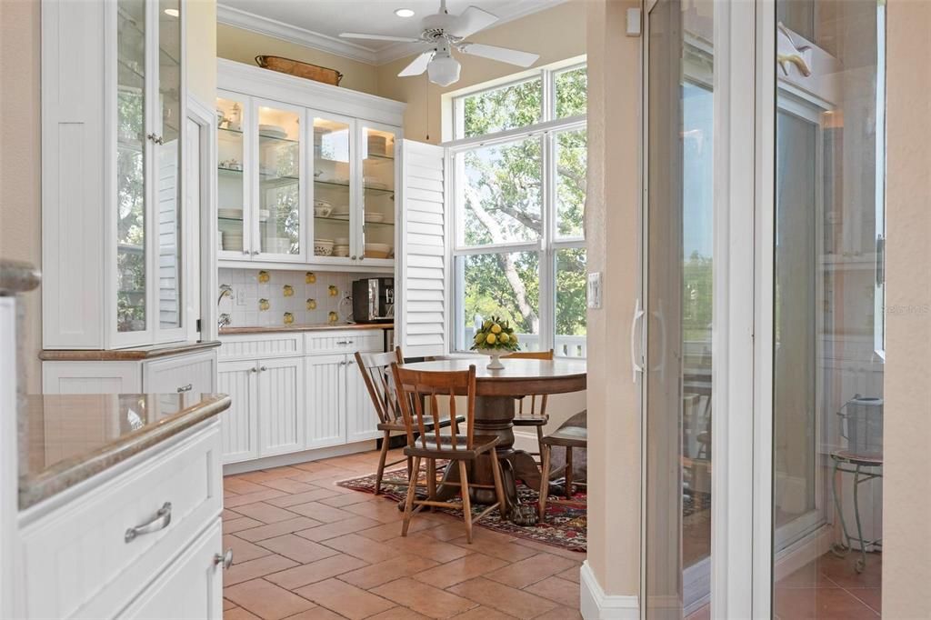 For Sale: $2,999,000 (3 beds, 3 baths, 2796 Square Feet)