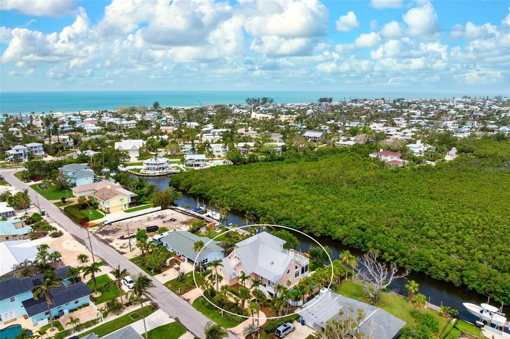 For Sale: $2,999,000 (3 beds, 3 baths, 2796 Square Feet)