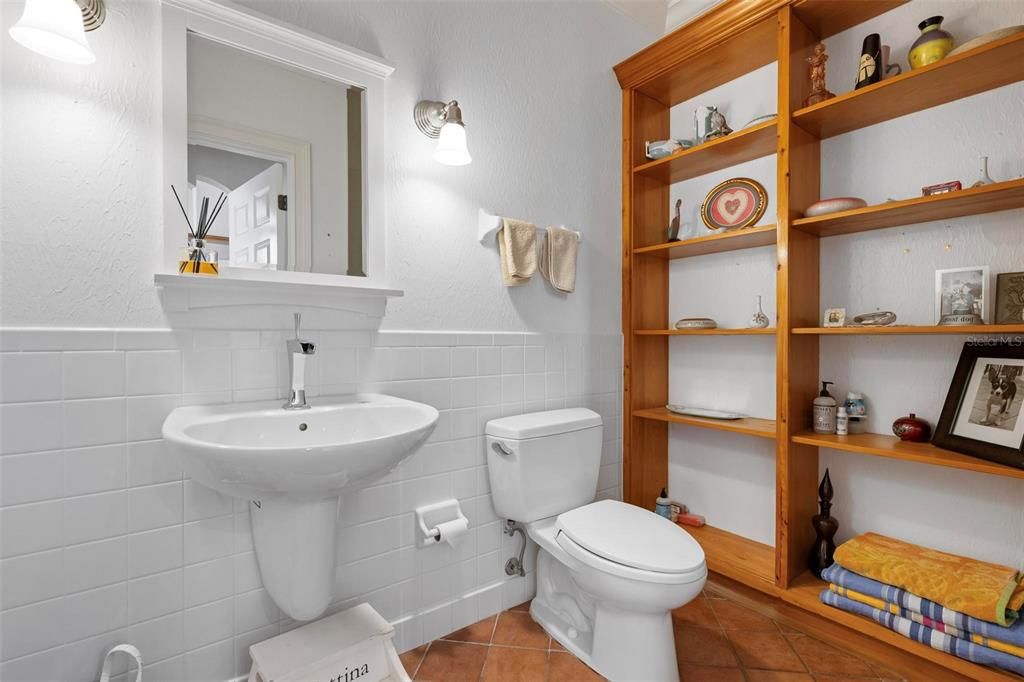 For Sale: $2,999,000 (3 beds, 3 baths, 2796 Square Feet)