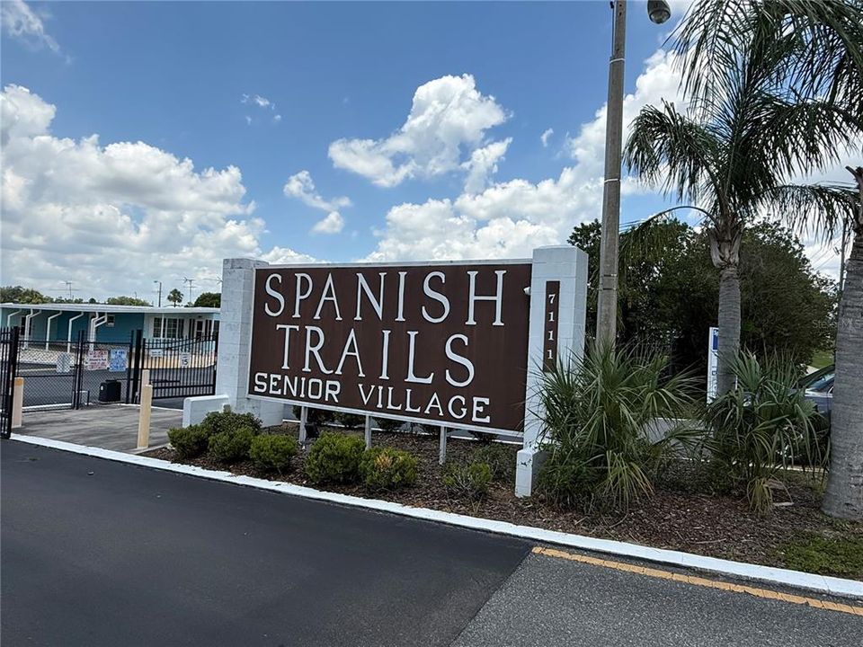 For Sale: $134,900 (2 beds, 2 baths, 1056 Square Feet)