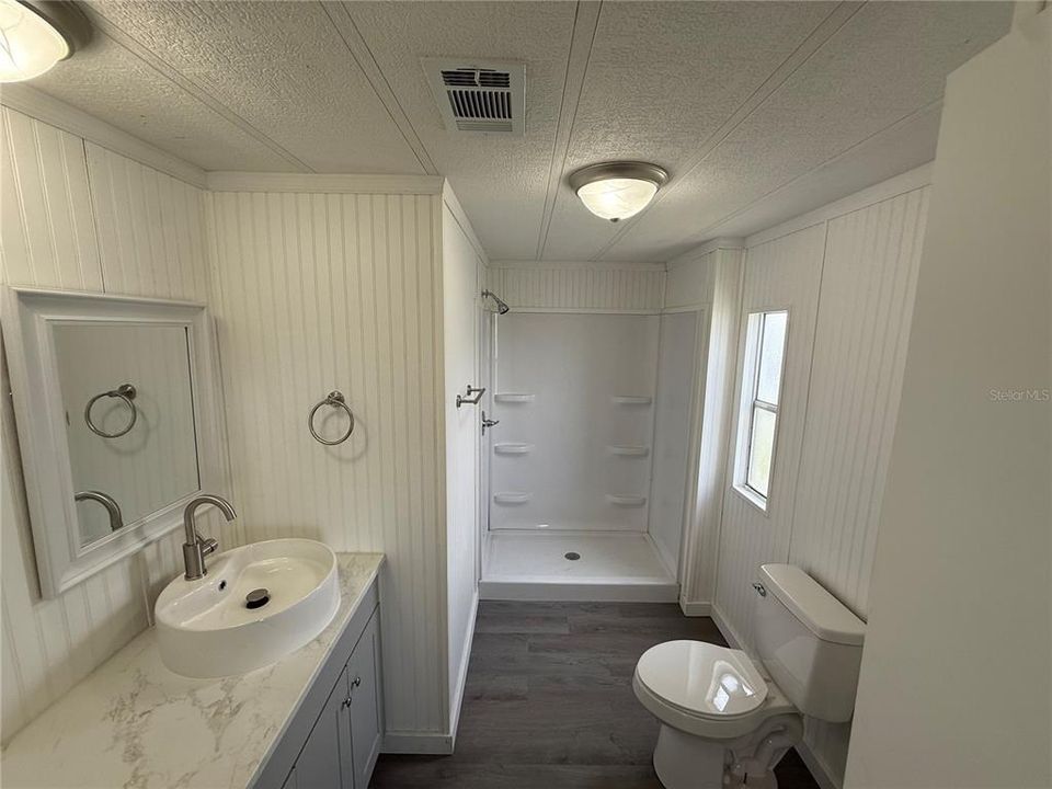 For Sale: $134,900 (2 beds, 2 baths, 1056 Square Feet)