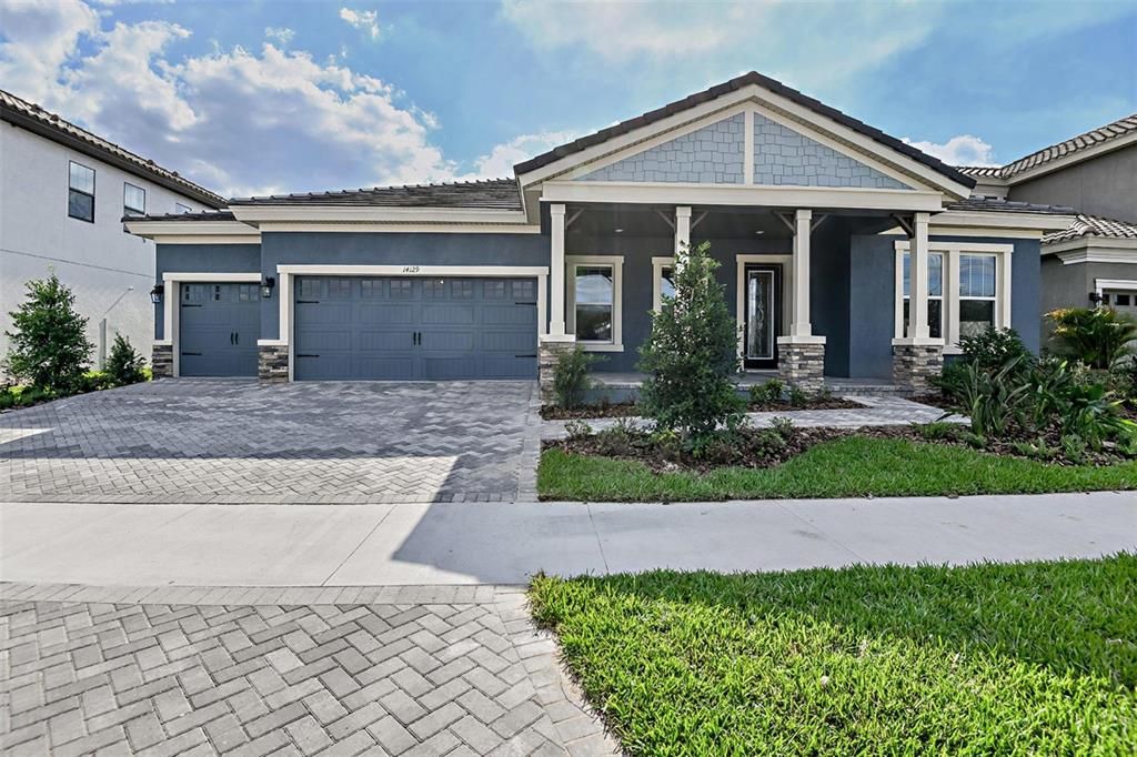 Recently Sold: $906,327 (4 beds, 3 baths, 3182 Square Feet)