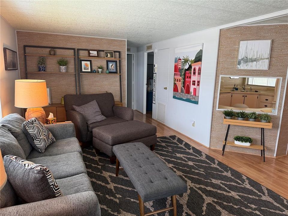 Activo con contrato: $135,000 (2 camas, 2 baños, 919 Pies cuadrados)