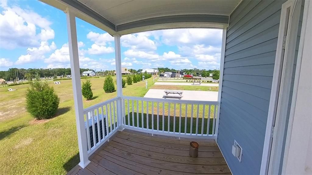 待售: $184,000 (1 贝兹, 1 浴室, 384 平方英尺)