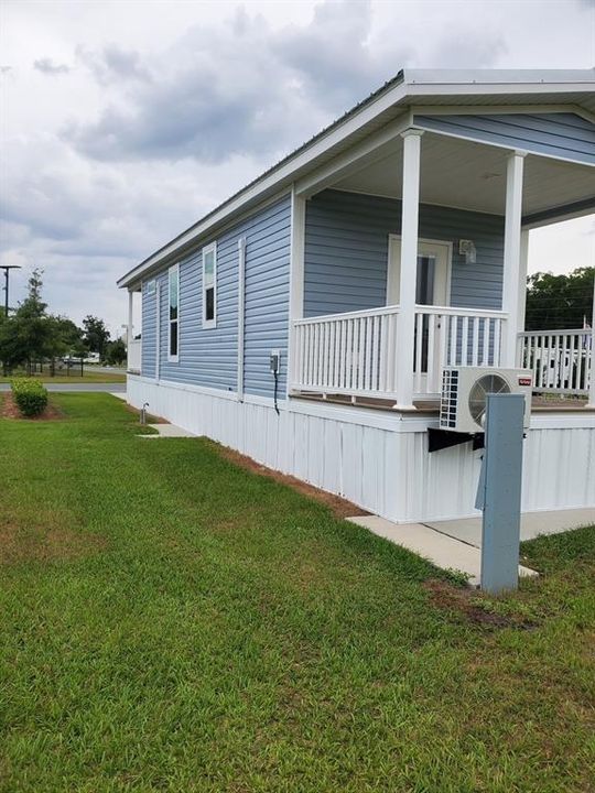 待售: $184,000 (1 贝兹, 1 浴室, 384 平方英尺)