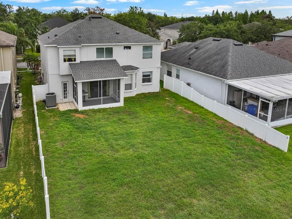 En Venta: $425,000 (4 camas, 2 baños, 2550 Pies cuadrados)