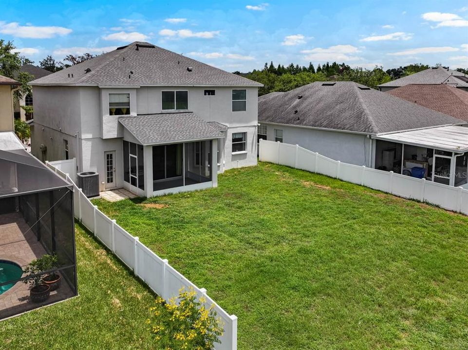 En Venta: $425,000 (4 camas, 2 baños, 2550 Pies cuadrados)