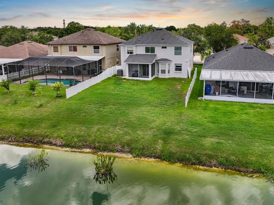 En Venta: $425,000 (4 camas, 2 baños, 2550 Pies cuadrados)