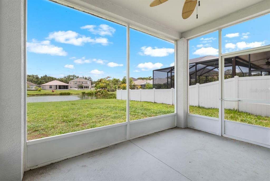 En Venta: $425,000 (4 camas, 2 baños, 2550 Pies cuadrados)