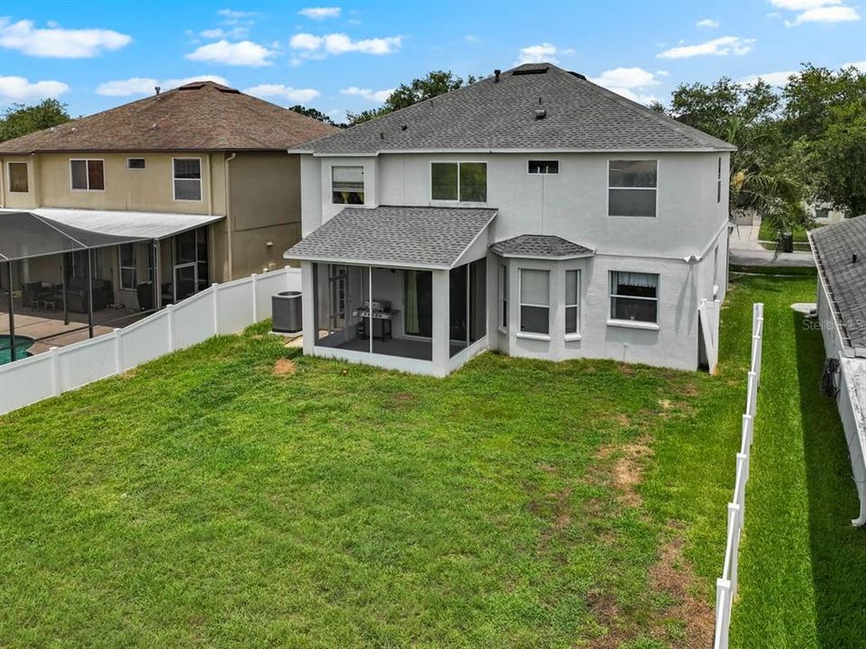 En Venta: $425,000 (4 camas, 2 baños, 2550 Pies cuadrados)