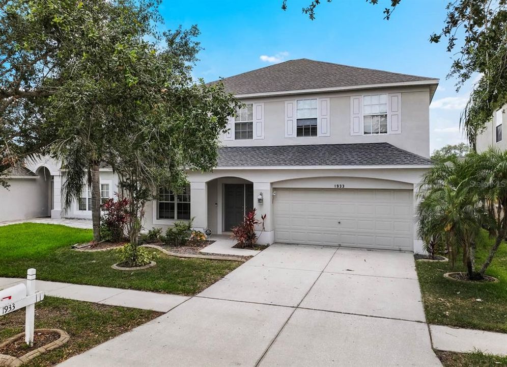 En Venta: $425,000 (4 camas, 2 baños, 2550 Pies cuadrados)