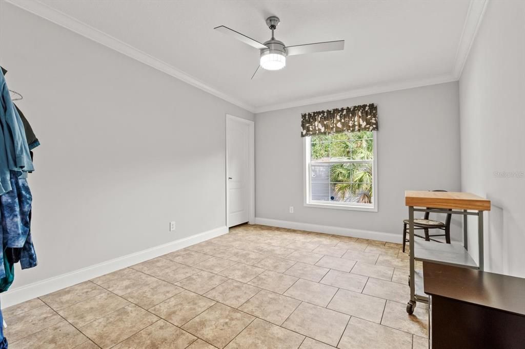 待售: $357,000 (3 贝兹, 2 浴室, 1800 平方英尺)