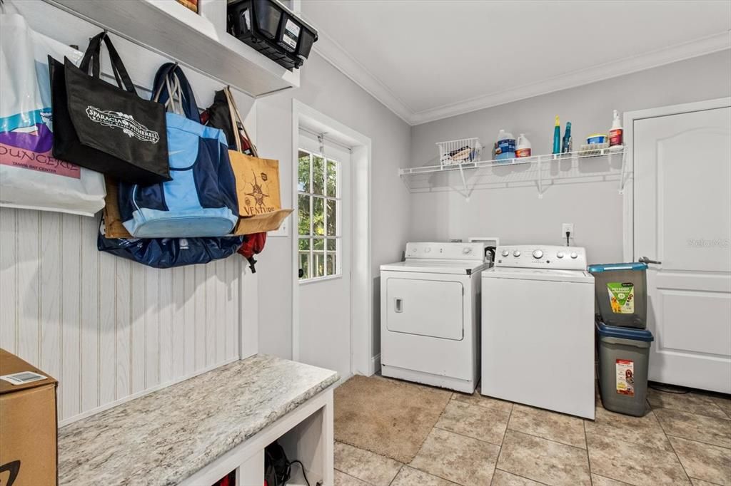 待售: $357,000 (3 贝兹, 2 浴室, 1800 平方英尺)