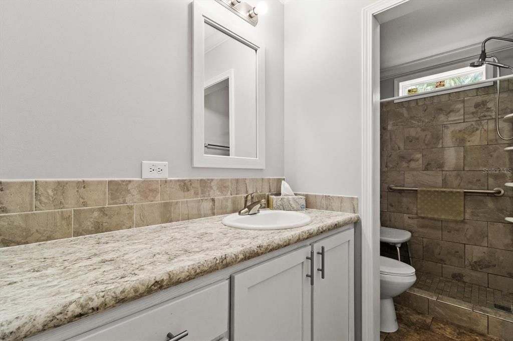 待售: $357,000 (3 贝兹, 2 浴室, 1800 平方英尺)