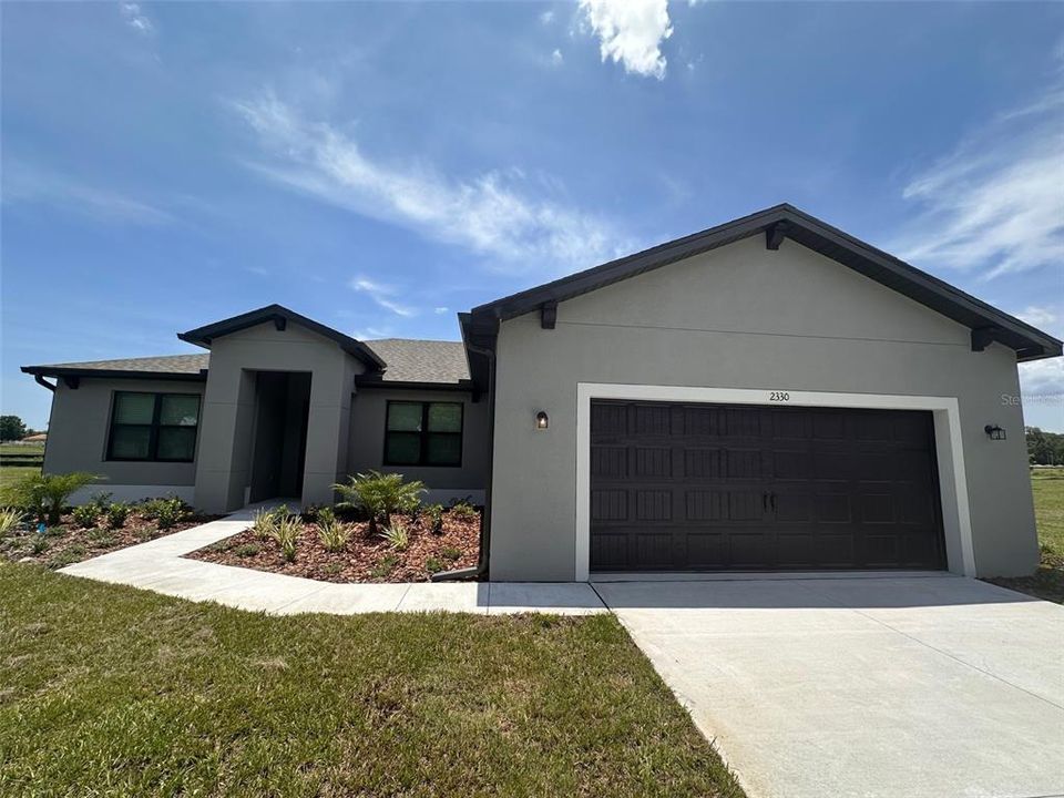 合同活跃: $559,900 (4 贝兹, 2 浴室, 1979 平方英尺)