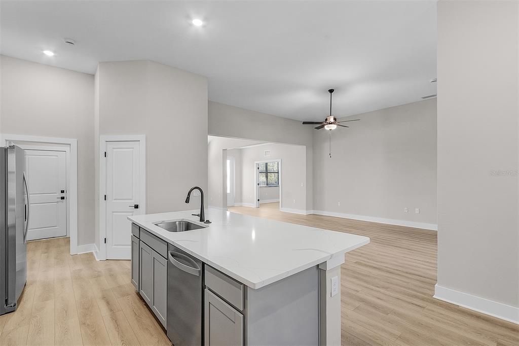 Active With Contract: $595,900 (4 beds, 3 baths, 2207 Square Feet)