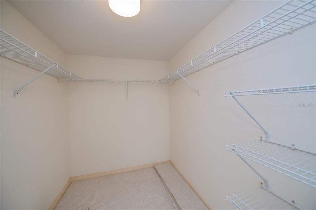 待售: $195,000 (2 贝兹, 2 浴室, 1078 平方英尺)