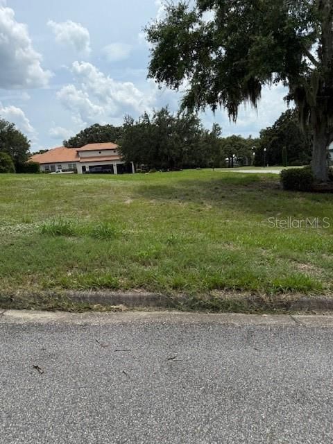 На продажу: $349,500 (0.45 acres)