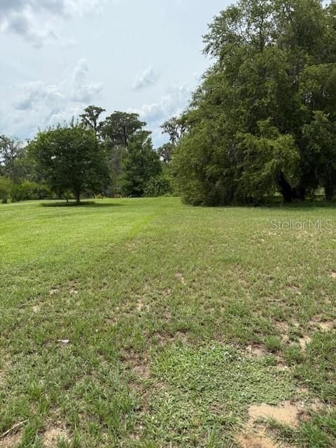 На продажу: $349,500 (0.45 acres)