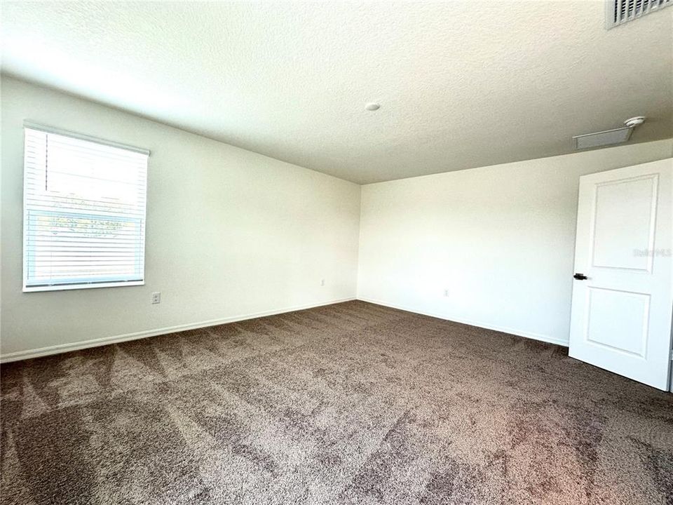 Active With Contract: $2,600 (4 beds, 3 baths, 2385 Square Feet)